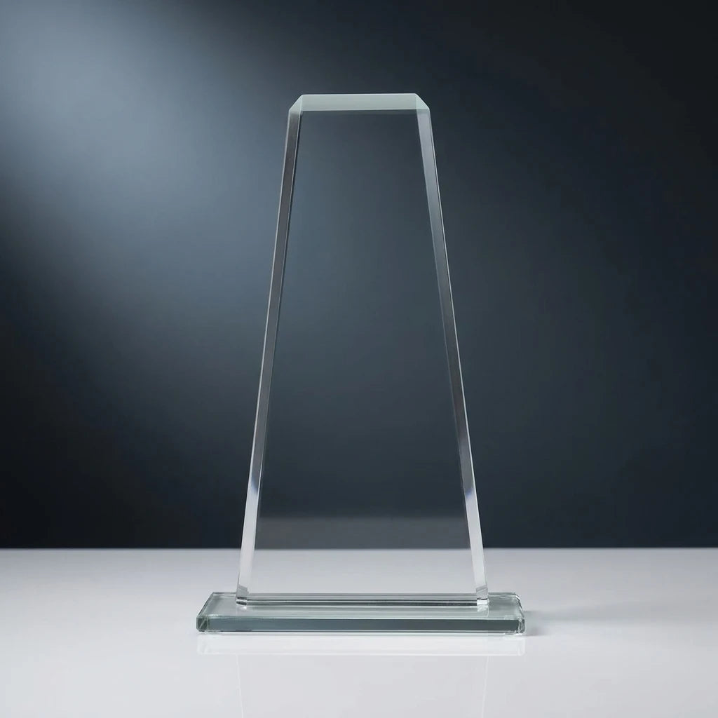Glasstatuette (07-GS108)