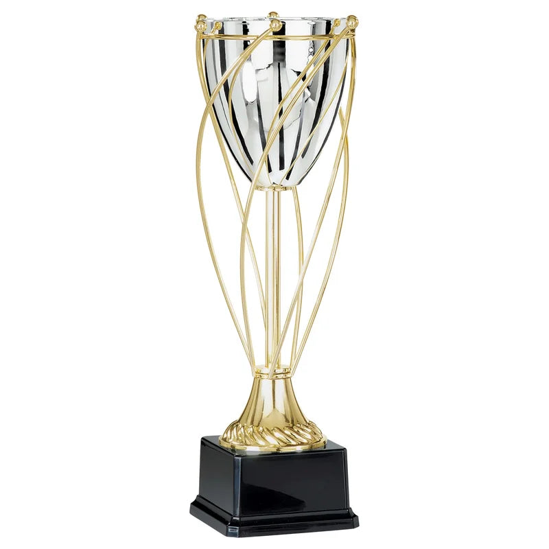 Goldpokal mit Deckel