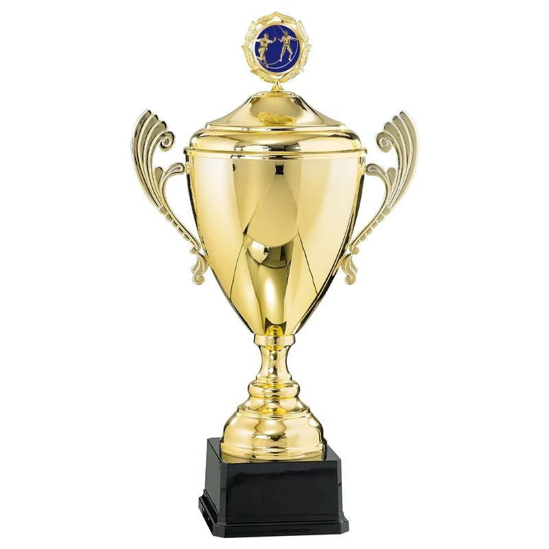 Goldpokal mit Deckel