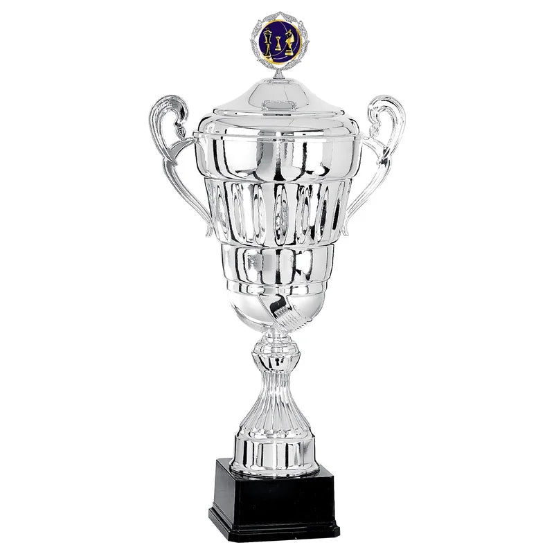 Goldpokal mit Deckel