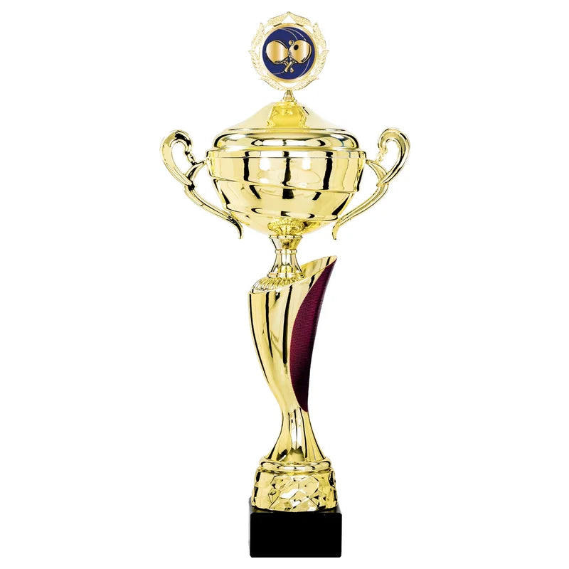 Goldpokal mit Deckel