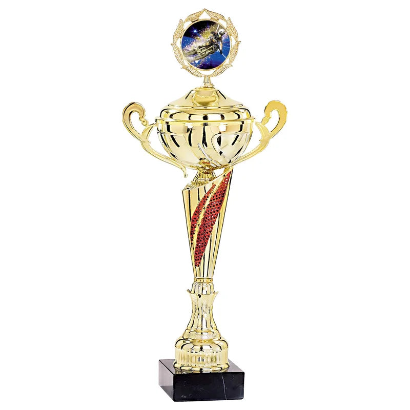 Goldpokal mit Deckel