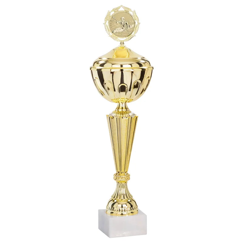 Goldpokal mit Deckel