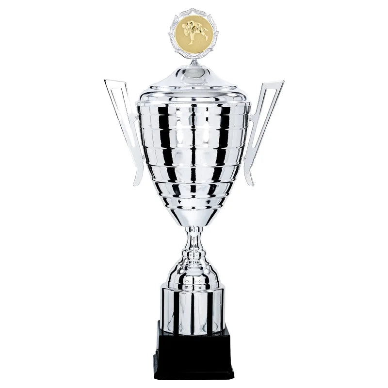 Goldpokal mit Deckel