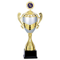 Goldpokal mit Deckel