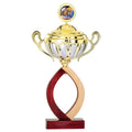 Goldpokal mit Deckel