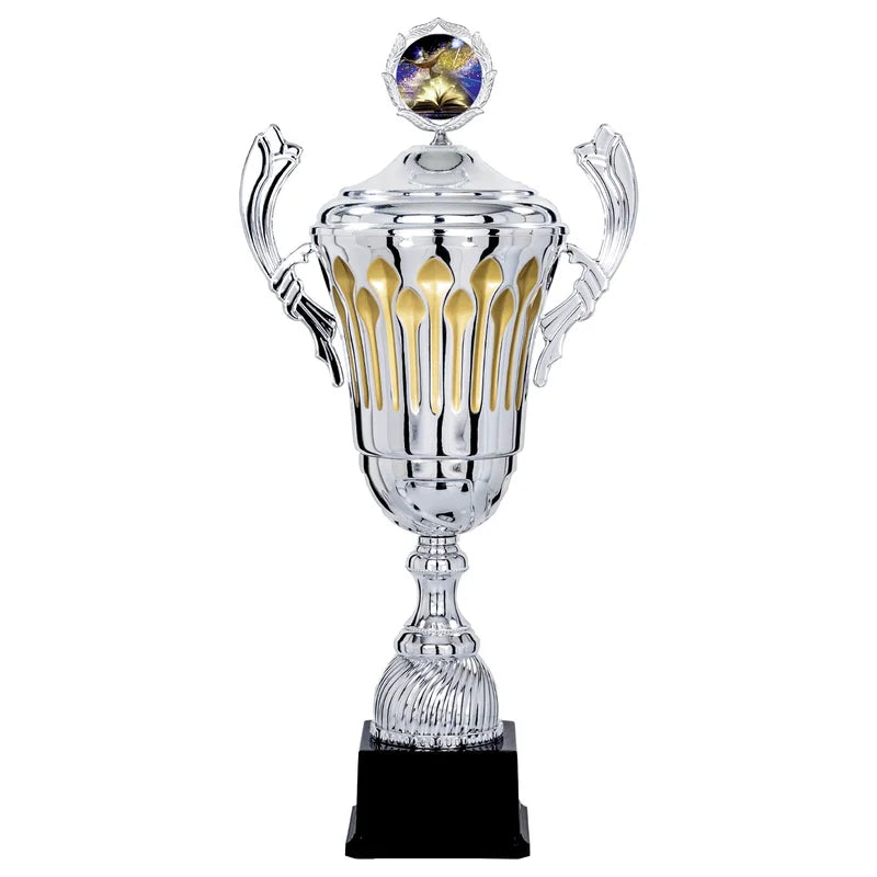 Goldpokal mit Deckel