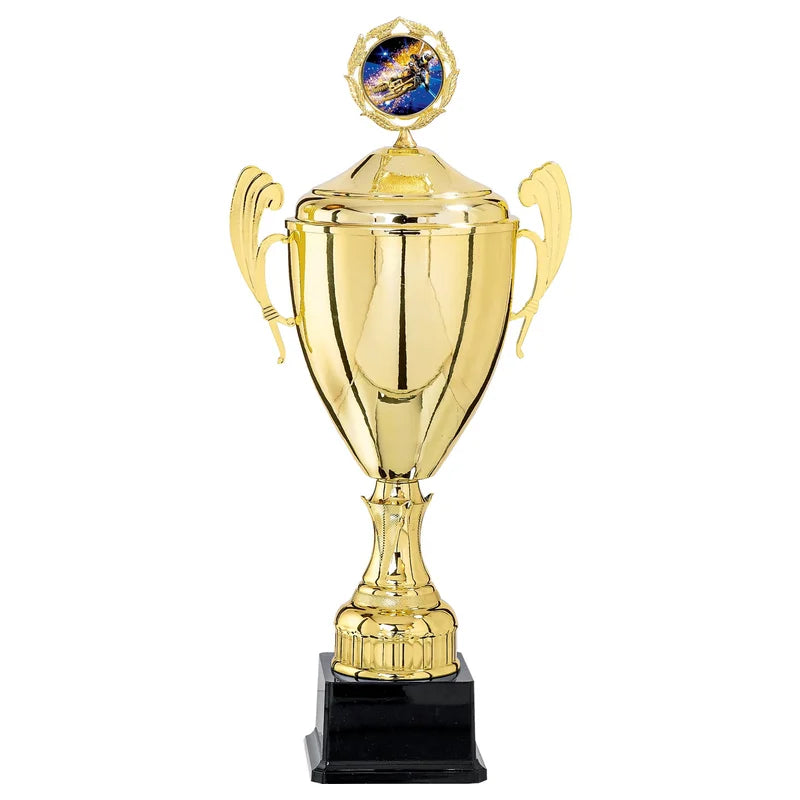 Goldpokal mit Deckel