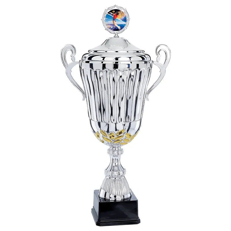 Goldpokal mit Deckel