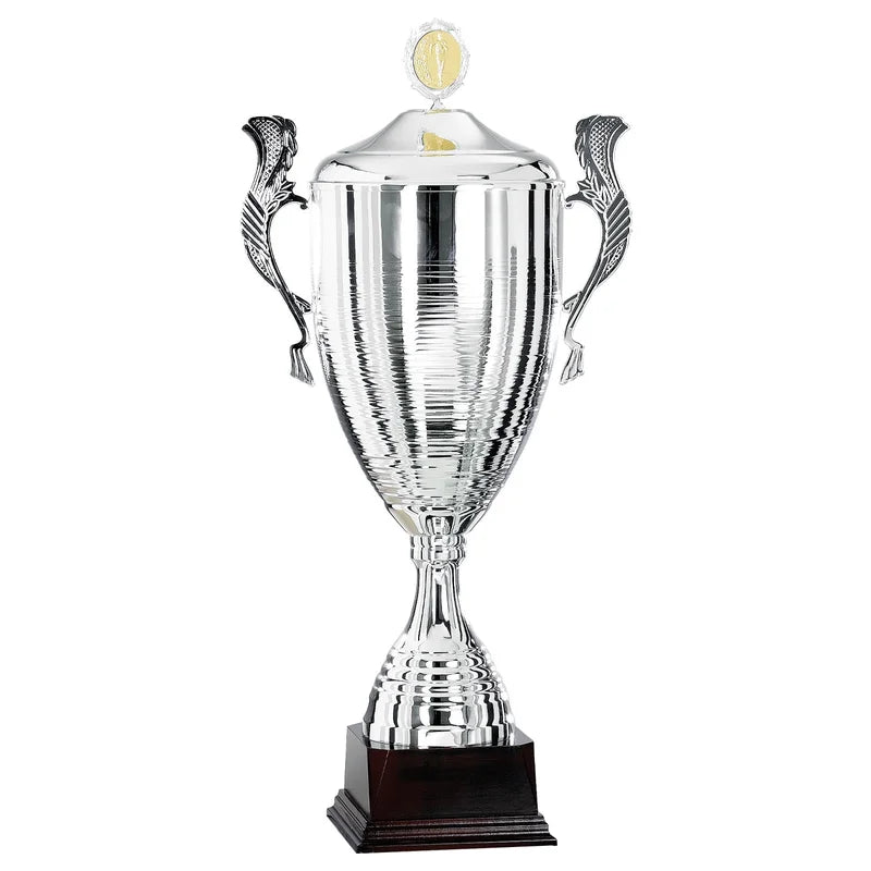 Goldpokal mit Deckel