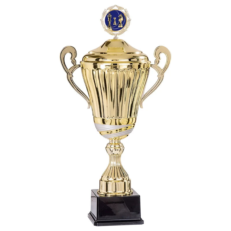 Goldpokal mit Deckel