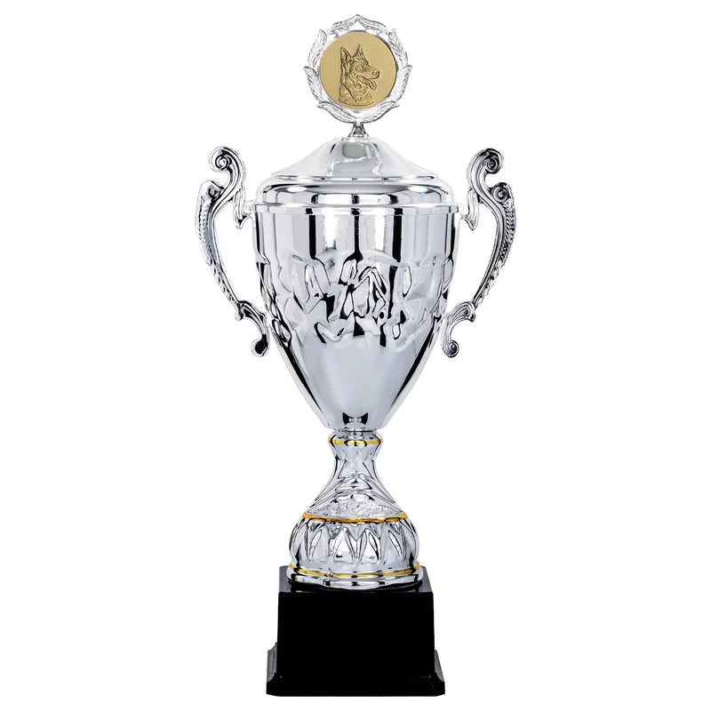 Goldpokal mit Deckel