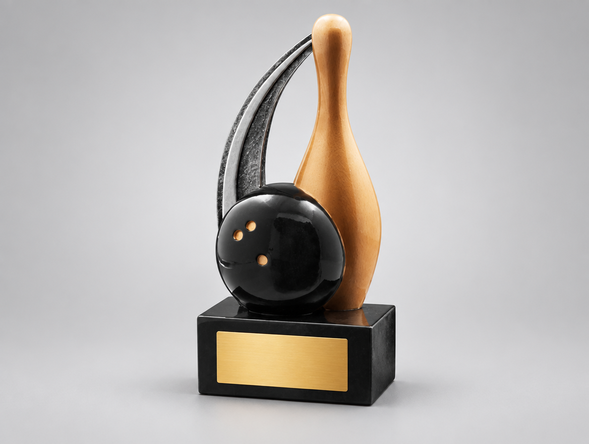 Bowling Trophäe Resin 11,4 cm mit Gravurschild, Modell 39796