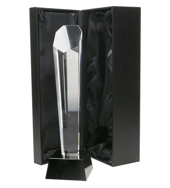 Glasstatuette mit Etui