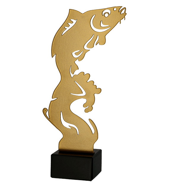 Metalltrophäe auf Marmorsockel Karpfen